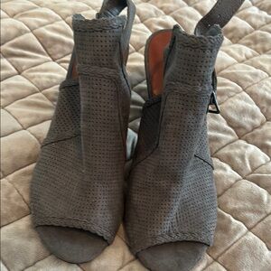 Mia Gray Women's Open-Toe Shoes NWOT